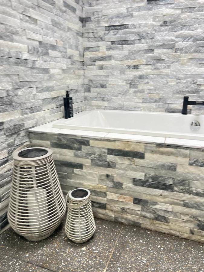 Central Belfast Modern Apartment Great Location Free Parking Kültér fotó