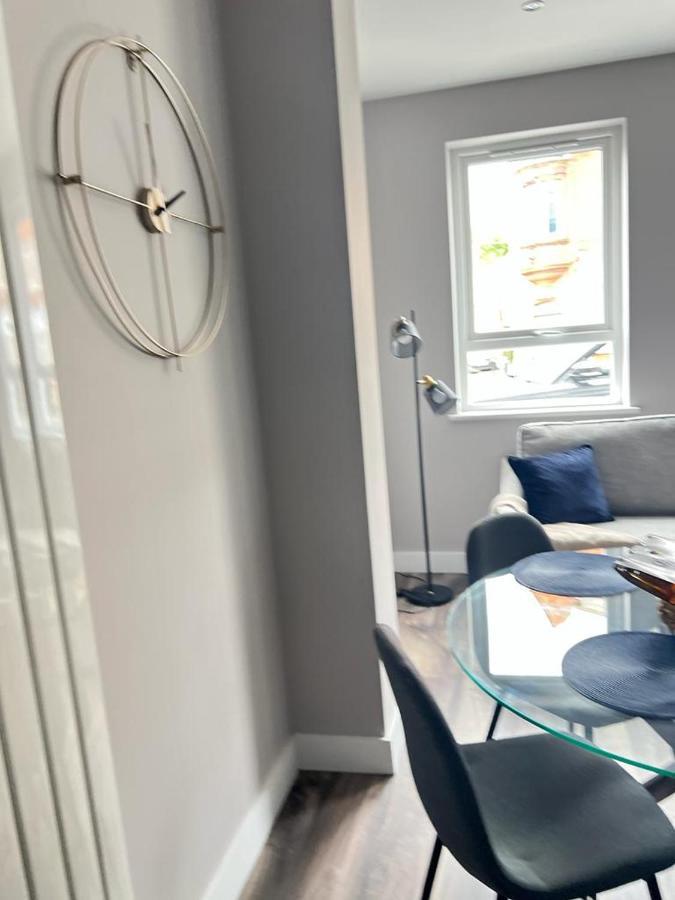 Central Belfast Modern Apartment Great Location Free Parking Kültér fotó